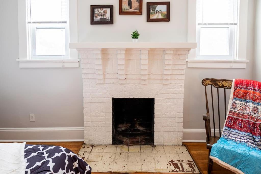 Apartment Globetrotters In Historic With Patio