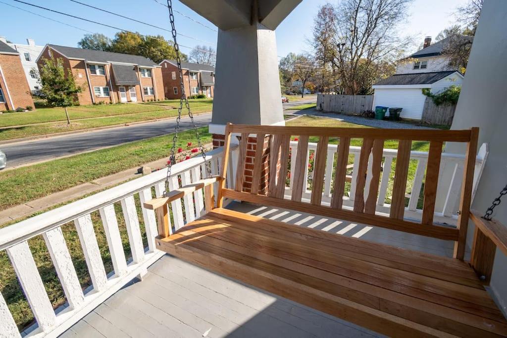 Globetrotters In Historic With Patio * Richmond